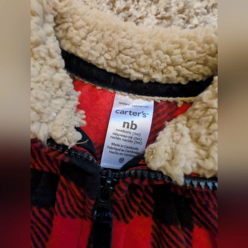 NWOT Carter's Newborn Buffalo Plaid Fleece Sherpa Vest Red Black - Picture 3 of 4